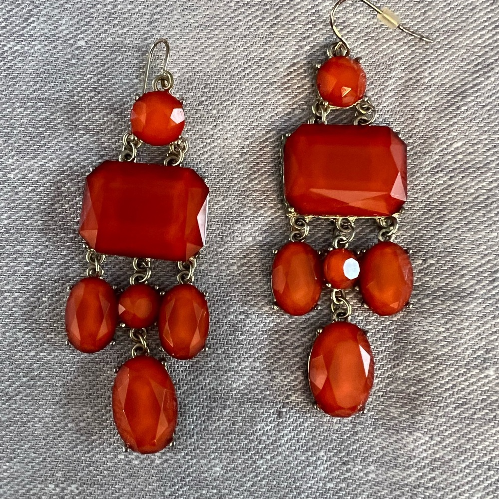 Fabulous Fashion Chandelier Earrings Coral Gold Orange